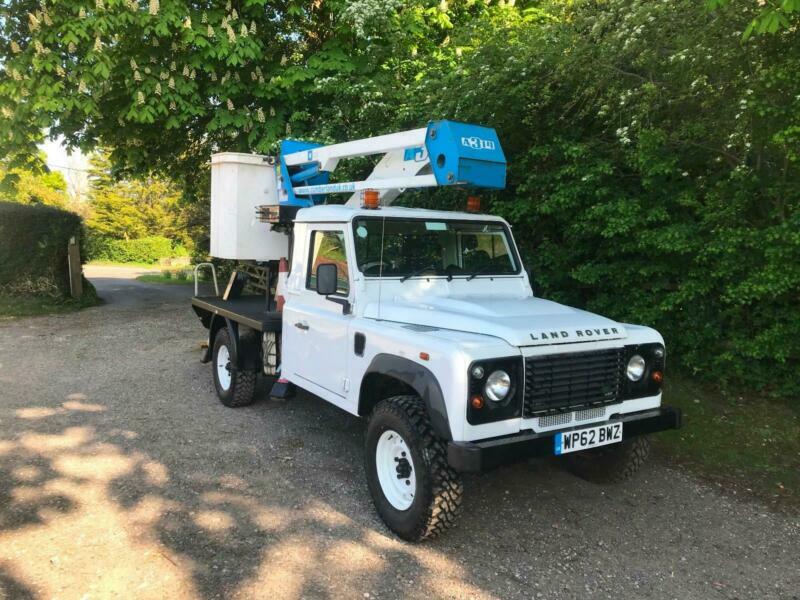 Cherry land rover