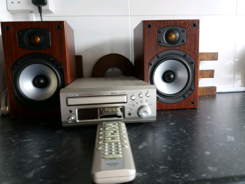 DENON UD M31 Hi Fi with MONITOR AUDIO BRONZE B1 SPEAKERS. in Exmouth