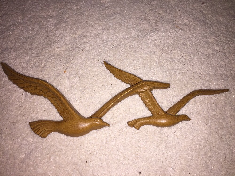 Antique Nautical Decor SEAGULLS Birds Set of 2 4.5 X 12 Plastic w Look of Wood