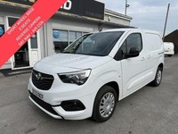 2023 Vauxhall Combo 1.5 Turbo D 2300 Pro SWB 3 SEATS AIR CON - R CAMERA -  5dr D