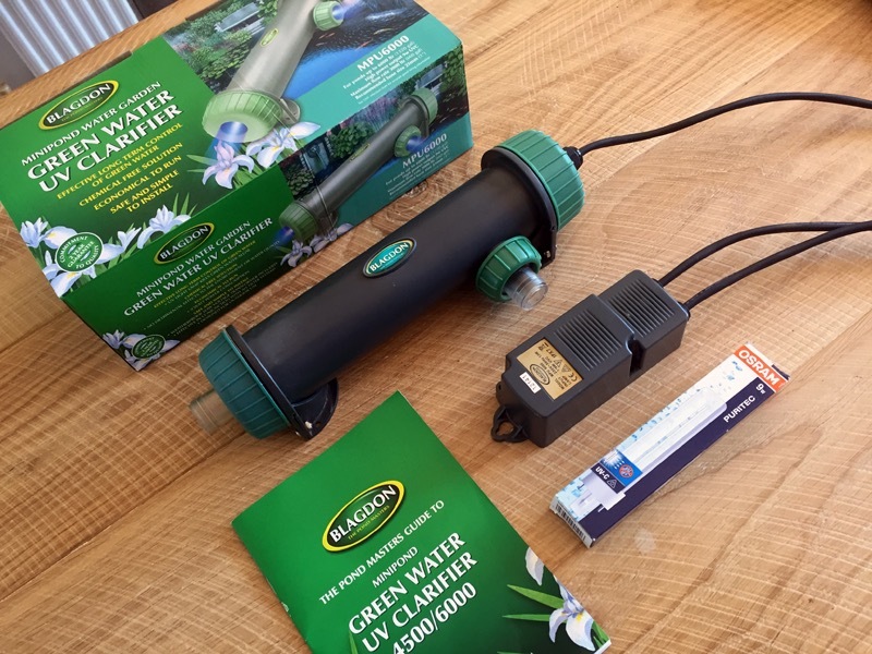 Blagdon UV clarifier (UVC) and 9w bulb for goldfish or koi pond in