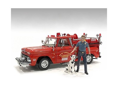 ''Firefighters'' Fire Dog Training Figures (Trainer and Dog) for 1/24 Scale Models