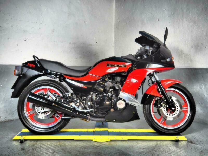 РњРѕС‚РѕС†РёРєР» Kawasaki GPZ 750