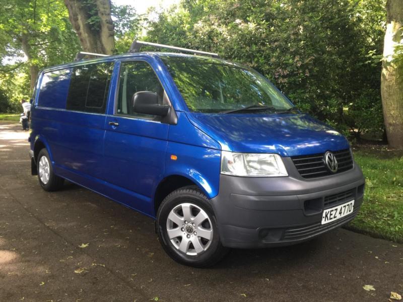 Volkswagen transporter combi