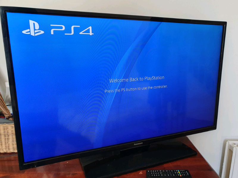 Panasonic TX40C300B 40inch 200Hz 1080p FullHD LED TV with FreeviewHD