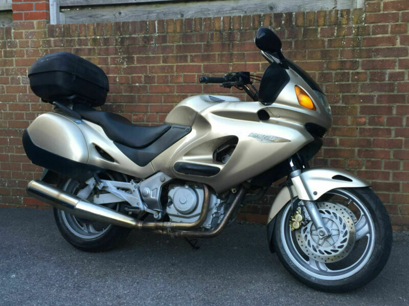 Honda ntv 650 deauville