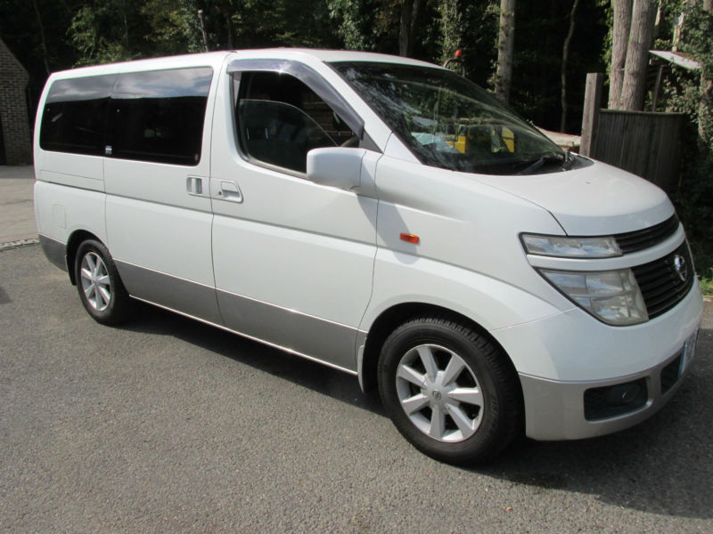 Nissan elgrand 2002