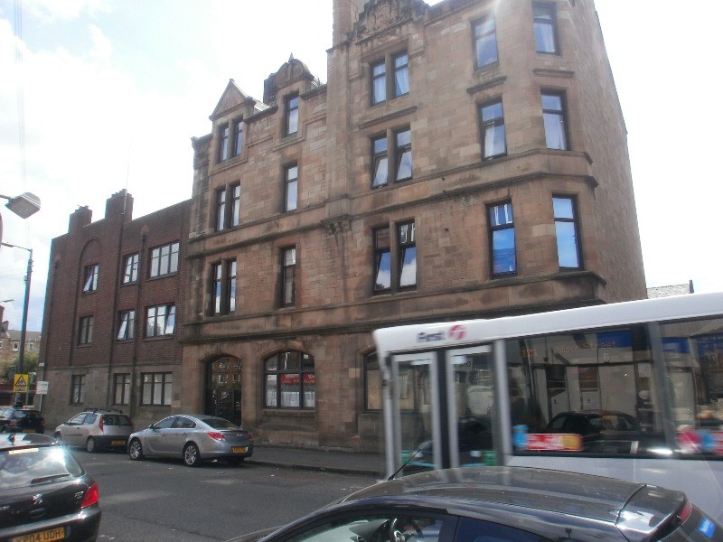 2 bedroom flat in Allison Street, Govanhill, Glasgow, G42 8NL in