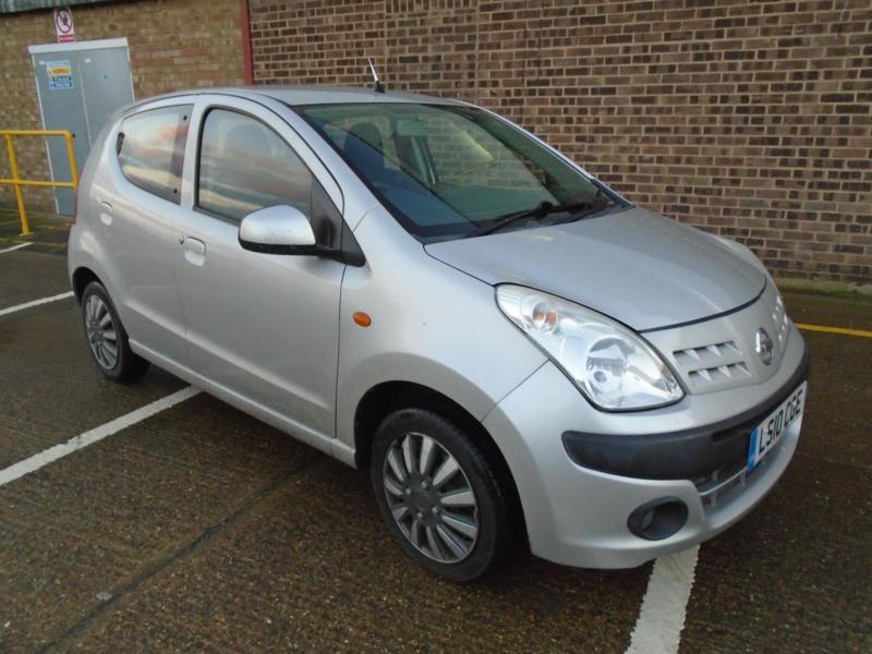 Nissan pixo 2010
