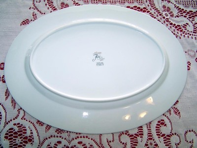 Noritake SNOWFLAKE Gold Green Black Snowflakes 12