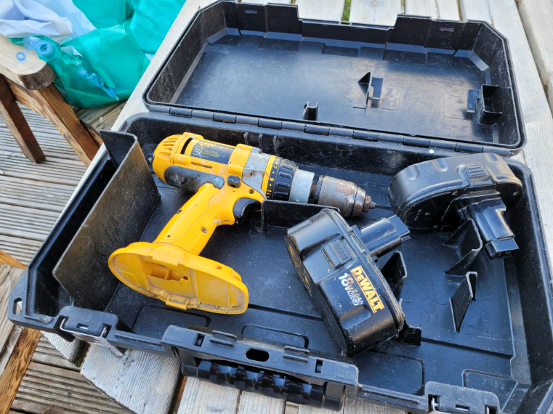 Dewalt 18v xr hammer drill in Sheffield, South Yorkshire Gumtree
