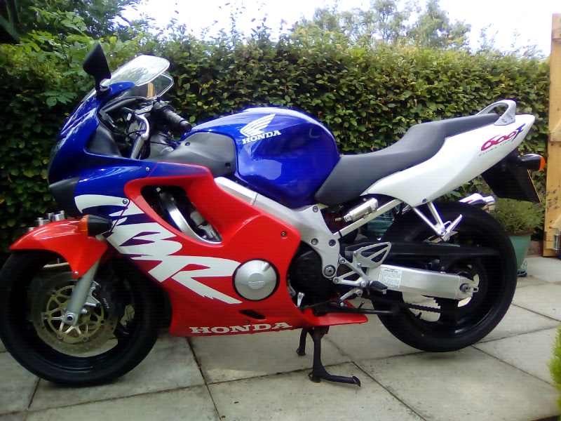 Honda cbr600f фото