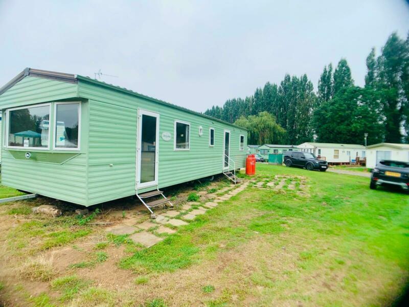 Cheap 3 bed caravan in Northamptonshire! Perfect starter CALL 07495