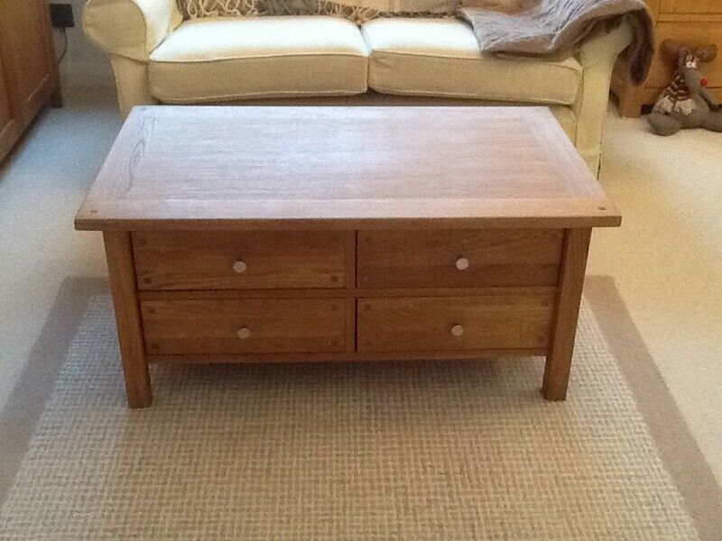 Laura Ashley Oak Coffee Table / Laura Ashley Coffee Table (REDUCED) | in Chipping Norton ... : With a wide variety of styles and materials, coffee tables from ashley homestore are a great option if you need durability and versatility.