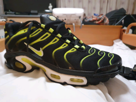 nike tn trainers size 10