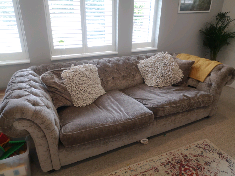 Chesterfield crushed velvet Grey sofa set | in Billingshurst, West