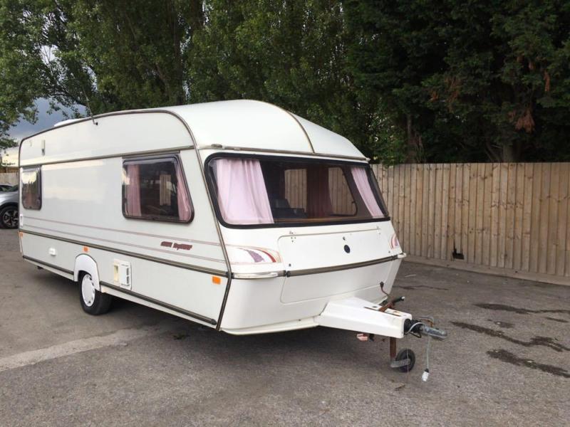 AWARD NIGHTSTAR CARAVAN 4 BERTH SINGLE AXLE CHEAP in Hinckley