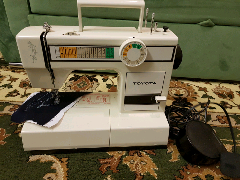 Toyota sewing machine in excellent condition in Notting Hill, London