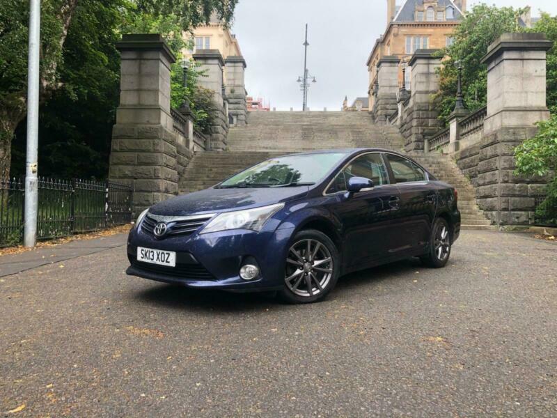 Toyota avensis 2013