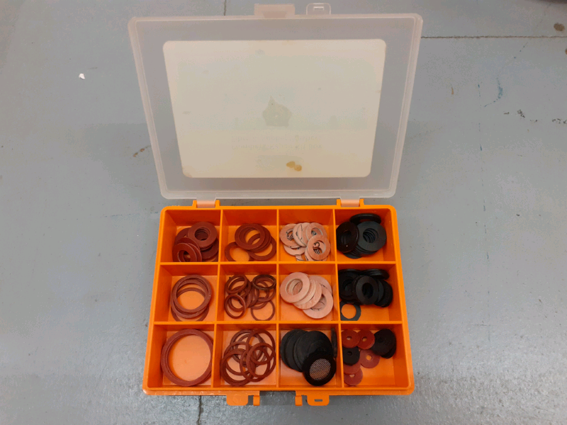 Plumbers repair kit box fibre & rubber washers in Aldershot