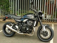 Kawasaki Z900RS Metallic Diablo Black 2020 Model