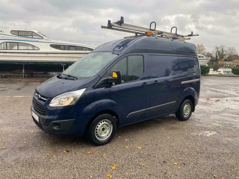 Ford Transit Custom 2.2 TDCi 125ps HIGH Roof Trend Van CAMPER BLUE 2014/14 in Chertsey, Surrey