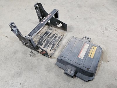 USED 2016 HINO 195H BATTERY TRAY SHIPPED from Los Angeles 
