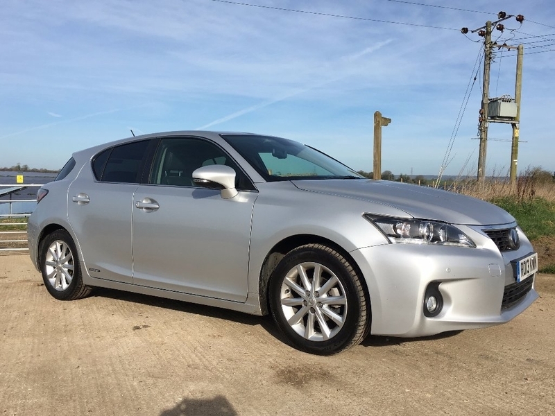 Lexus CT 1.8 CT200H LUXURY AUTO (silver) 2013 in Andover, Hampshire