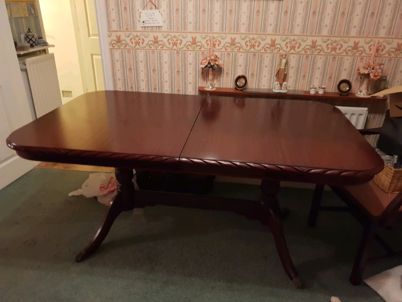 Mahogany Extending Dinning table and chairs in York, North Yorkshire