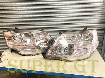 2005 - 2007 Faclift 10 Series Toyota Alphard Headlights Xenon