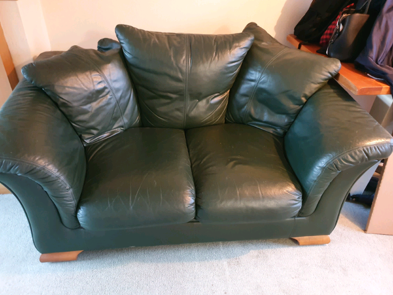 FREE Sofas in Horsham, West Sussex Gumtree