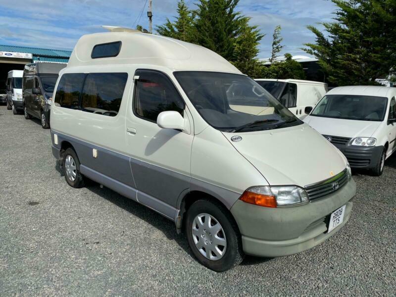 Toyota granvia camper 3.0 td automatic 2 berth camper in Cowdenbeath