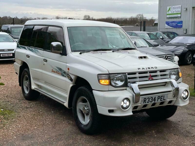 Mitsubishi pajero 2004