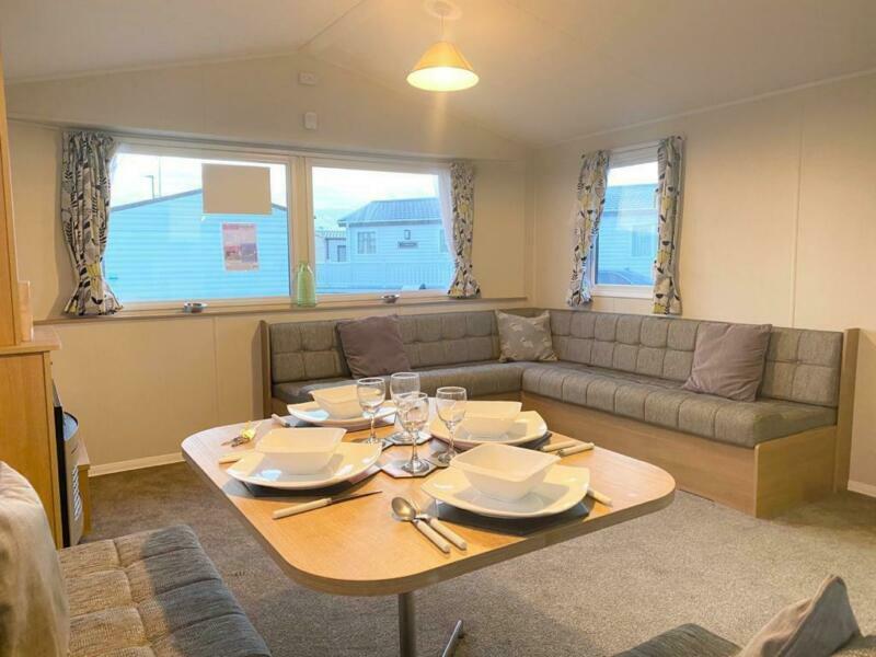 2 BEDROOM DOUBLE GLAZED CARAVAN FOR SALE IN TOWYN, NORTH WALES COAST