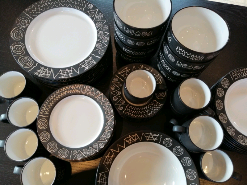 Scraffito Vintage Collectible Dinner Service by Habitat in Four Winds