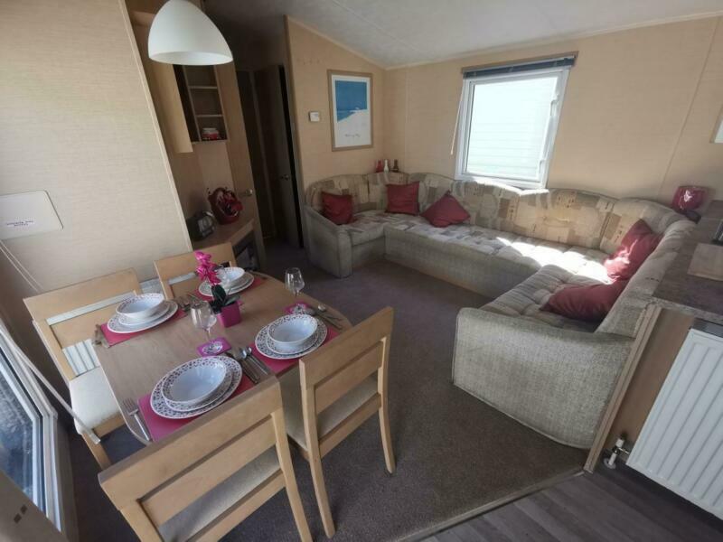 3 BEDROOM DOUBLE GLAZED AND CENTRAL HEATED CARAVAN FOR SALE AT TRECCO