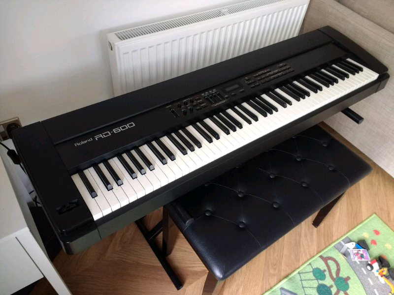 Roland RD600 Digital Piano (for repairs) in Swindon, Wiltshire Gumtree