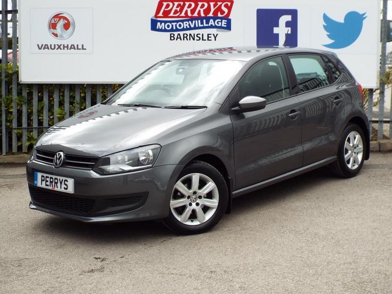 Volkswagen Polo 1.4 SE 5 door GREAT MPG (grey) 2011 in Barnsley