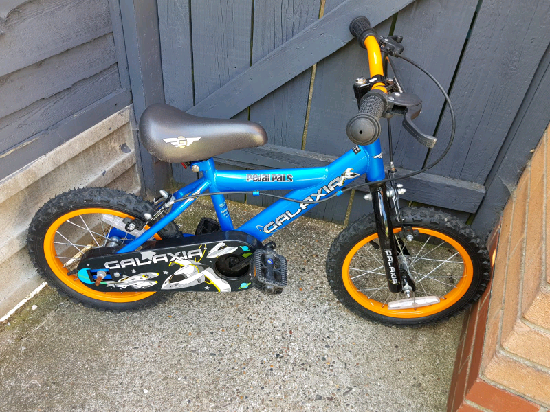 Kids boys bike 14" for sale in Hull, East Yorkshire Gumtree