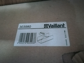 VAILLANT FLUE PITCHED ROOF TILE 303980 60 / 100 mm