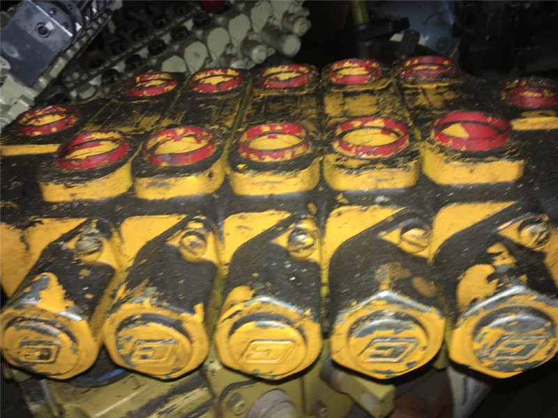 Driltech / Sandvik Hydraulic Valve - 001023-008 ASM STACKER EW ITEM 001023-008-R