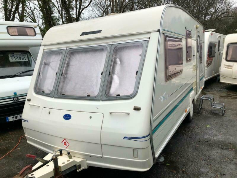 LIGHTWEIGHT BAILEY RANGER ☆ 500/ 5 BERTH TOURING CARAVAN ☆ in Hengoed