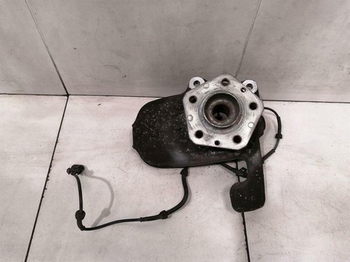 MASERATI QUATTROPORTE Right Front Hub 28.8225.51 Radlagergehäuse Vorne Rechts