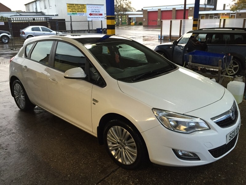Vauxhall Astra 2011 Excite 1.4 Great Looking Car in St Neots