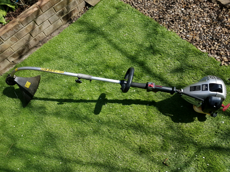 Spear & Jackson professional 33cc petrol brush cutter/strimmer in Crowle, Lincolnshire Gumtree