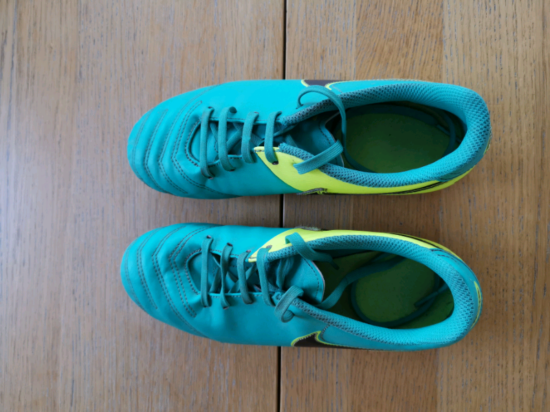 nike tempo studs