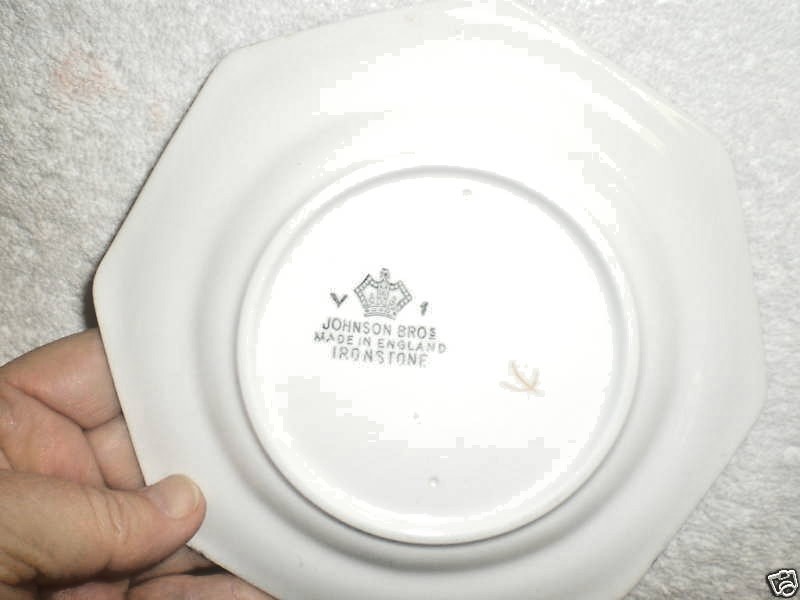 (3) JOHNSON BROS '' POSY''   BREAD & BUTTER PLATES
