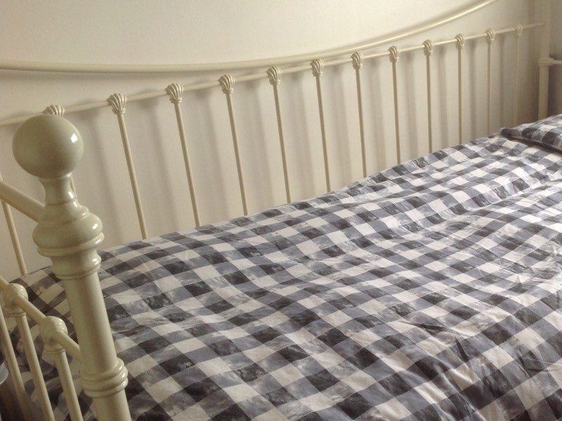 Laura Ashley Hastings Daybed in Forest Town, Nottinghamshire Gumtree