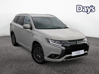 2020 Mitsubishi Outlander 2.4h TwinMotor 13.8kWh Design SUV 5dr Petrol Plug-in H