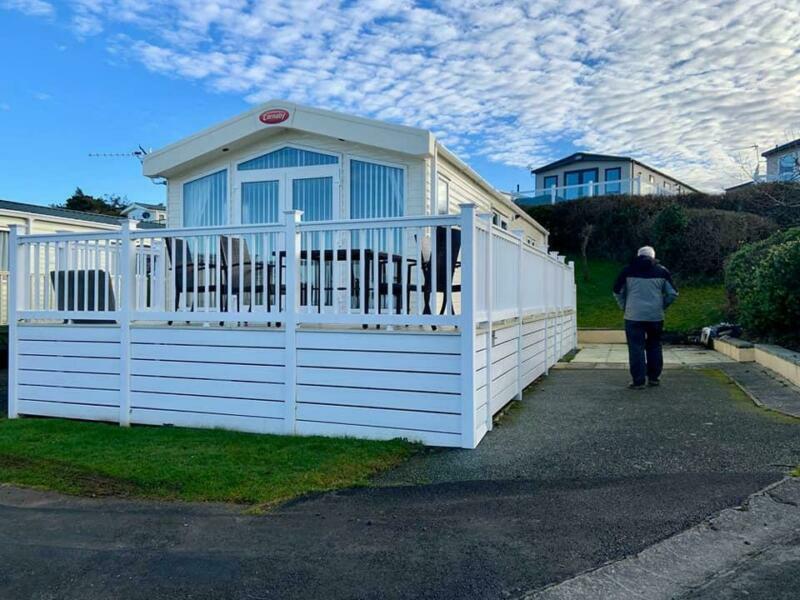 Carnaby Helmsley Lodge, static caravan for sale New Quay Quay West (not